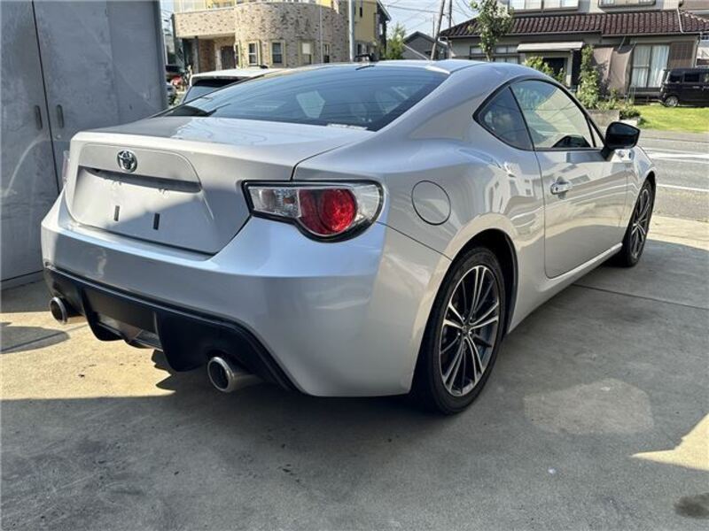 86