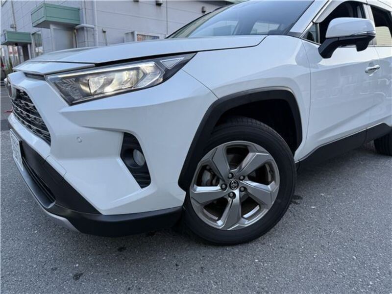 RAV4