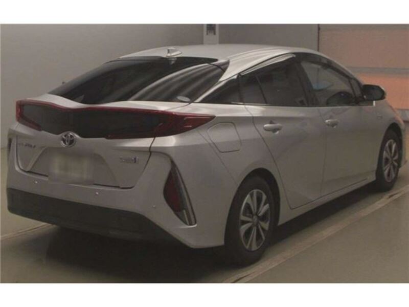 PRIUS PHV