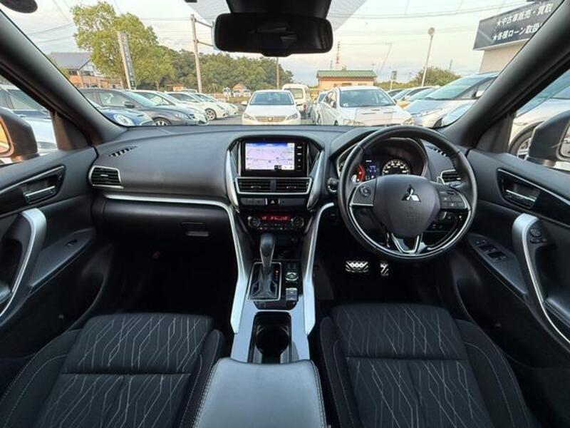 ECLIPSE CROSS