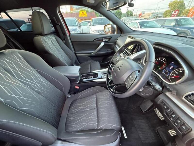 ECLIPSE CROSS