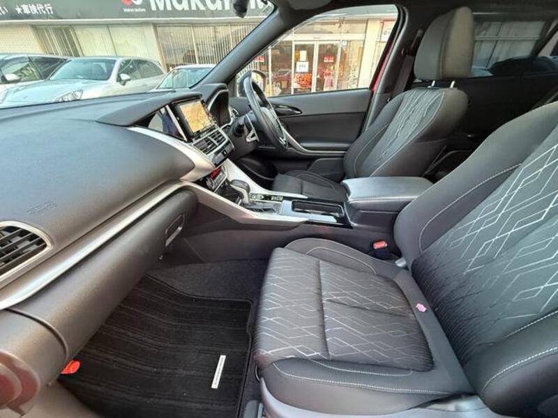 ECLIPSE CROSS