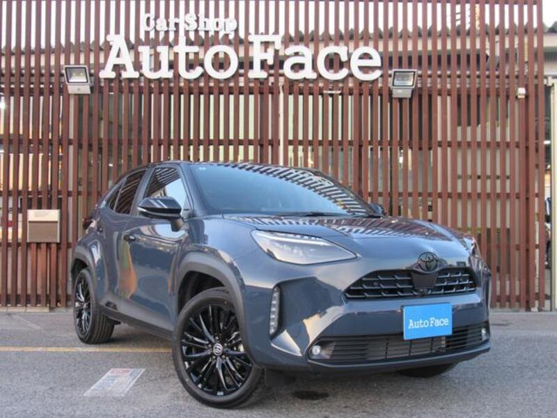 YARIS CROSS