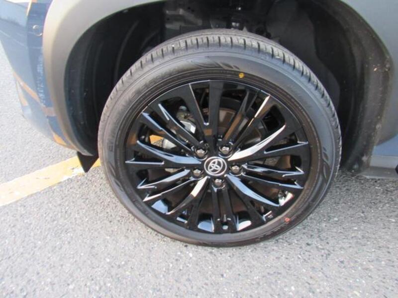 YARIS CROSS