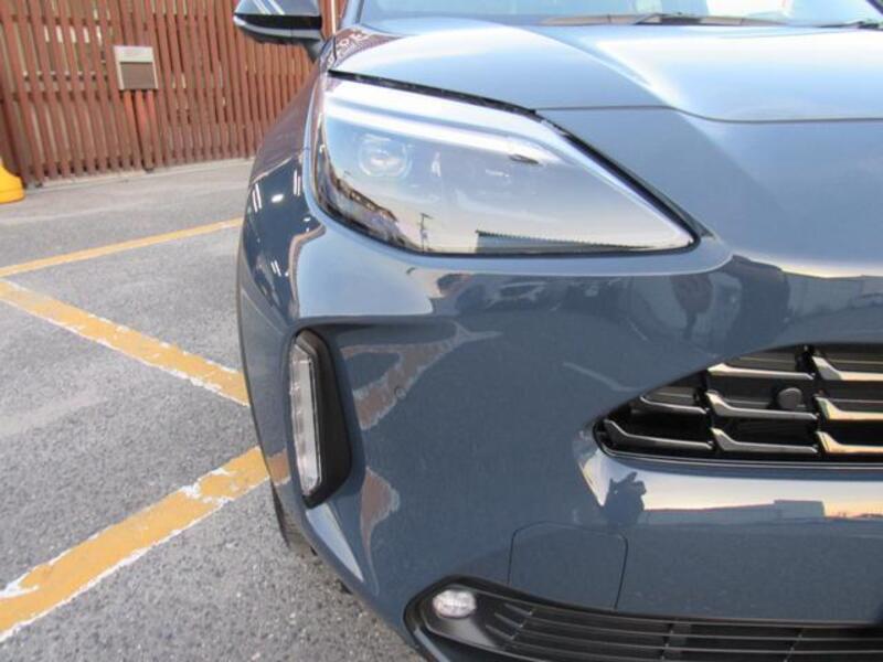 YARIS CROSS