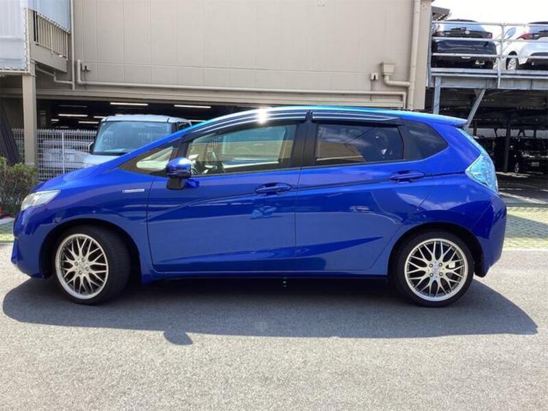 FIT HYBRID