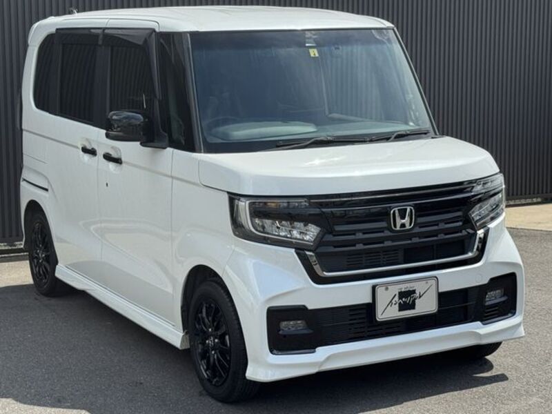 N BOX CUSTOM