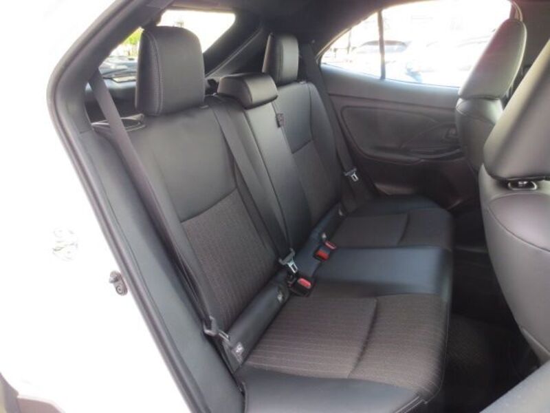 YARIS CROSS