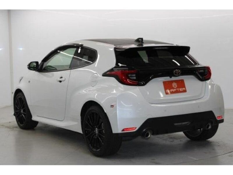 GR YARIS