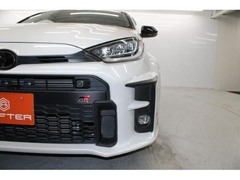 GR YARIS