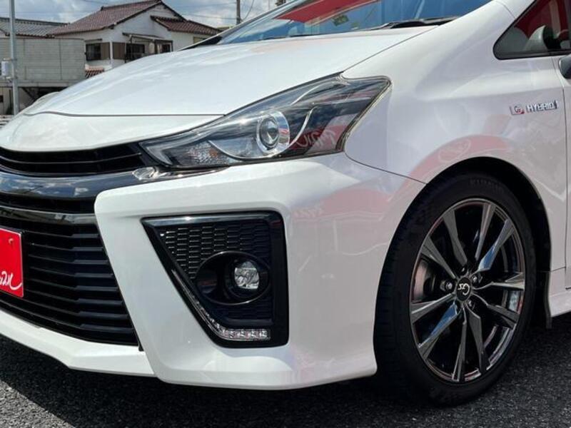 PRIUS ALPHA