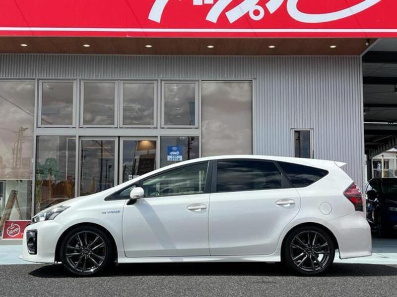 PRIUS ALPHA