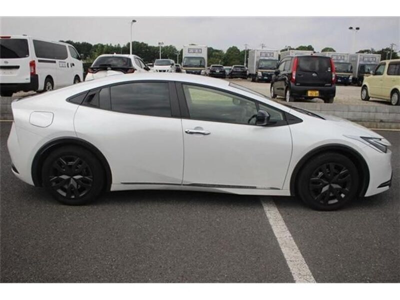 PRIUS PHV