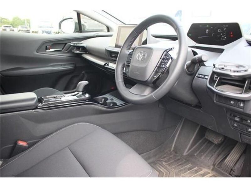 PRIUS PHV