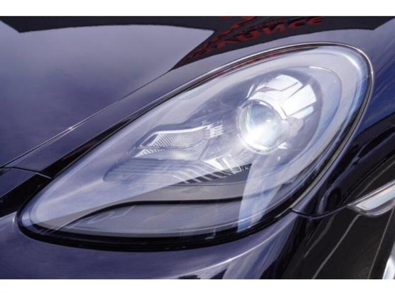 718 CAYMAN
