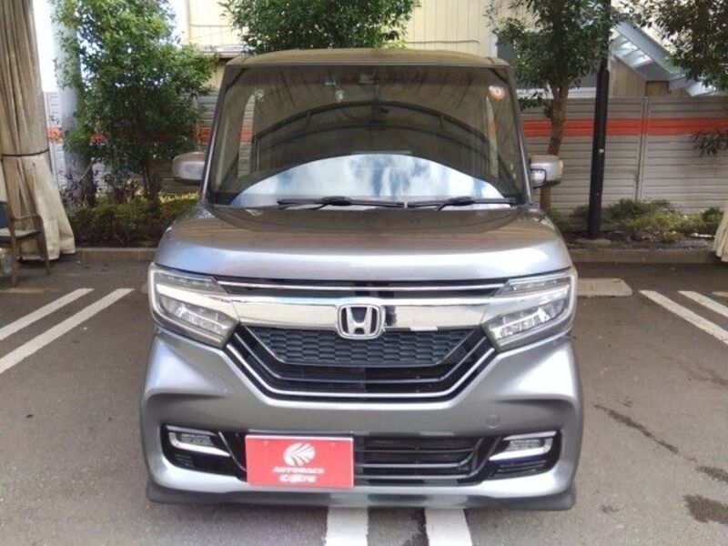 N BOX CUSTOM