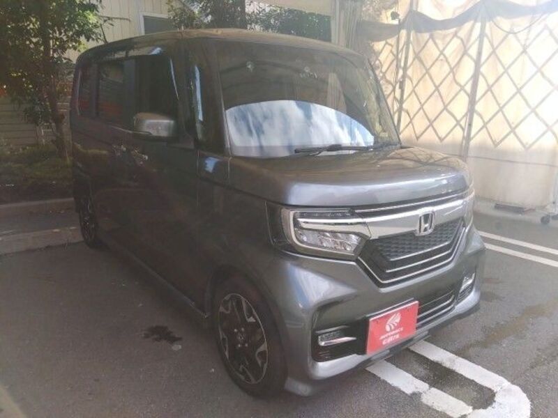 N BOX CUSTOM