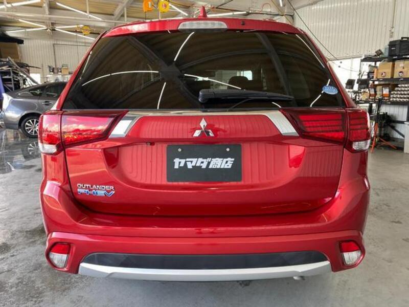 OUTLANDER PHEV