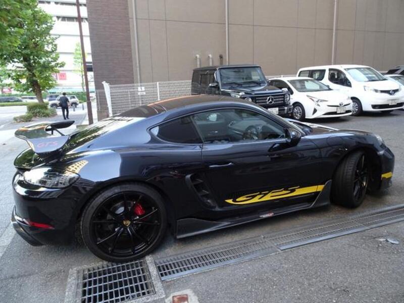 718 CAYMAN