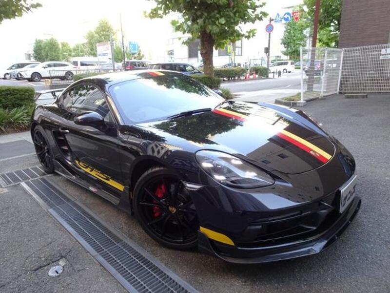 PORSCHE 718 CAYMAN