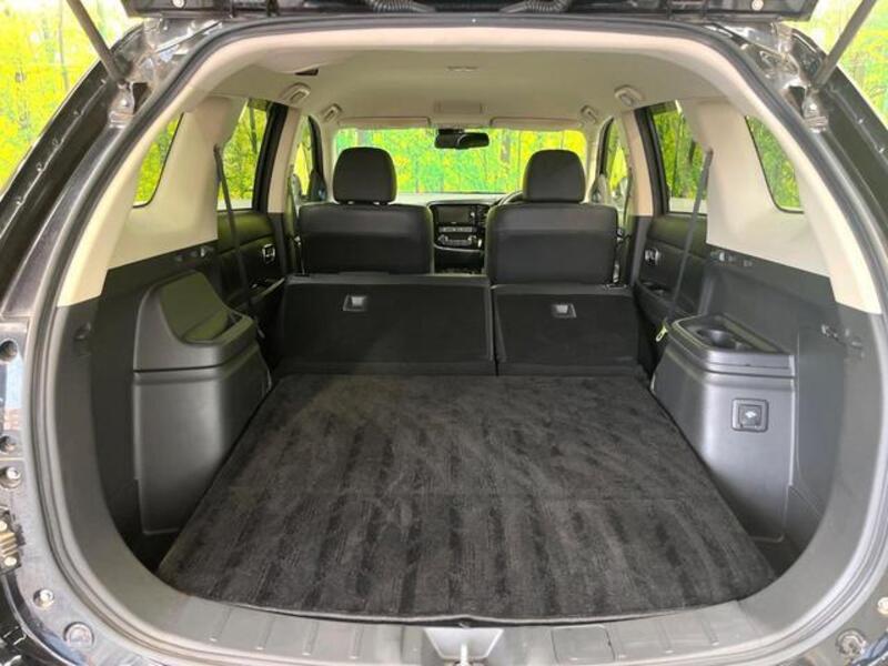 OUTLANDER PHEV