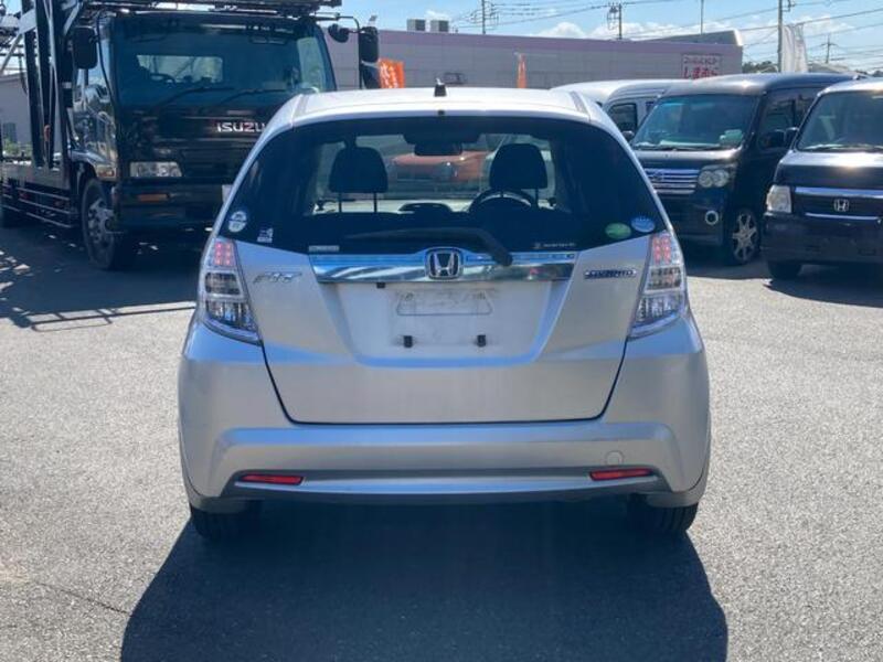 FIT HYBRID