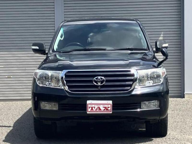 LAND CRUISER