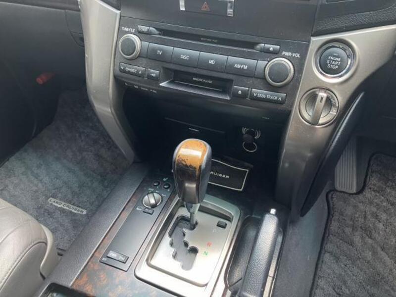LAND CRUISER