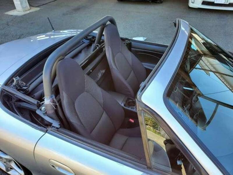 ROADSTER