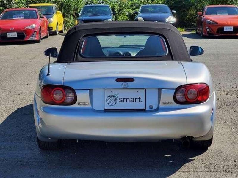 ROADSTER