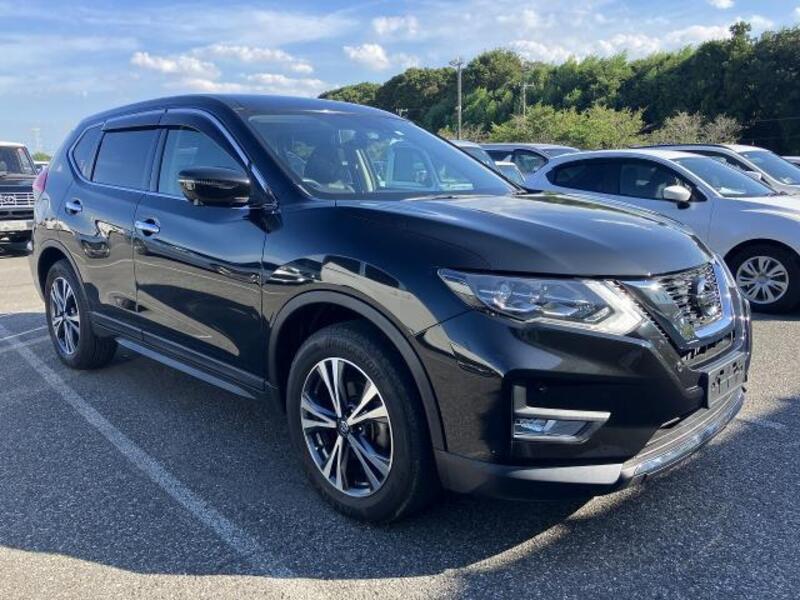 X-TRAIL-0