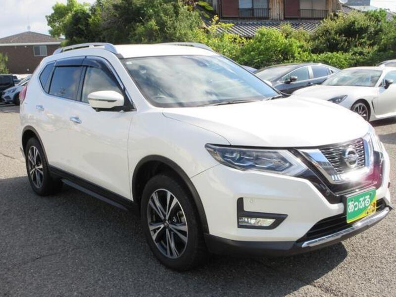 X-TRAIL