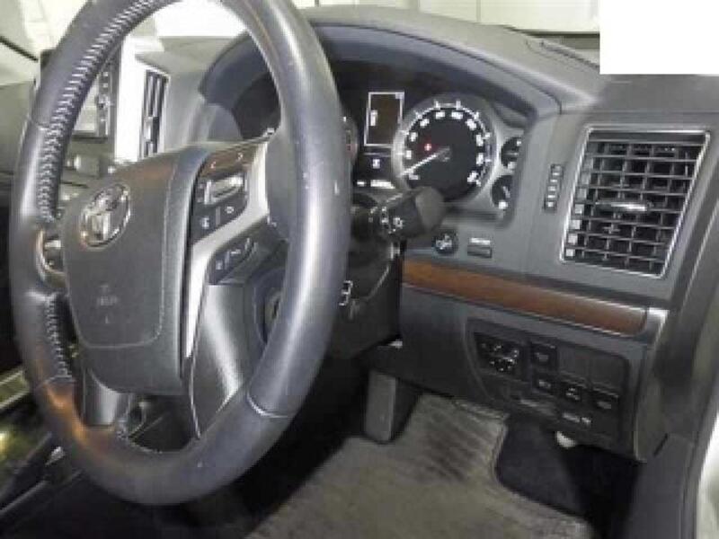 LAND CRUISER
