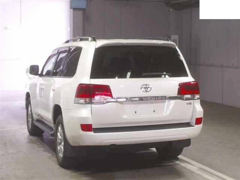 LAND CRUISER