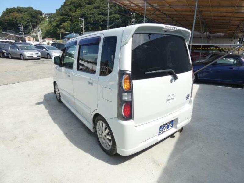 WAGON R