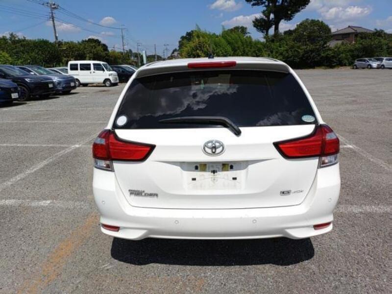 COROLLA FIELDER