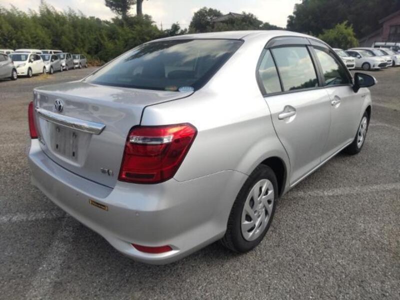 COROLLA AXIO