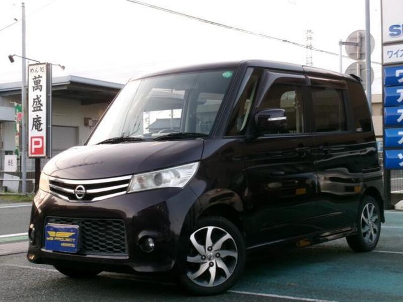 NISSAN ROOX