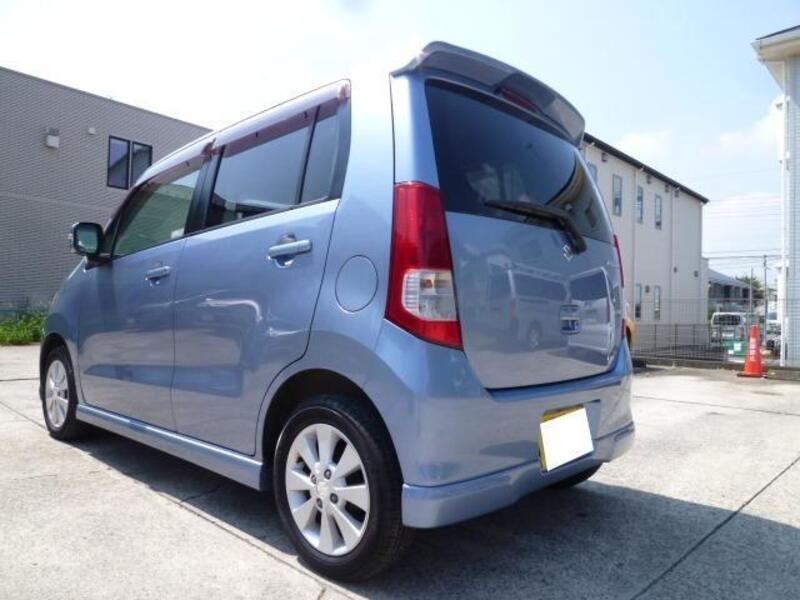 WAGON R
