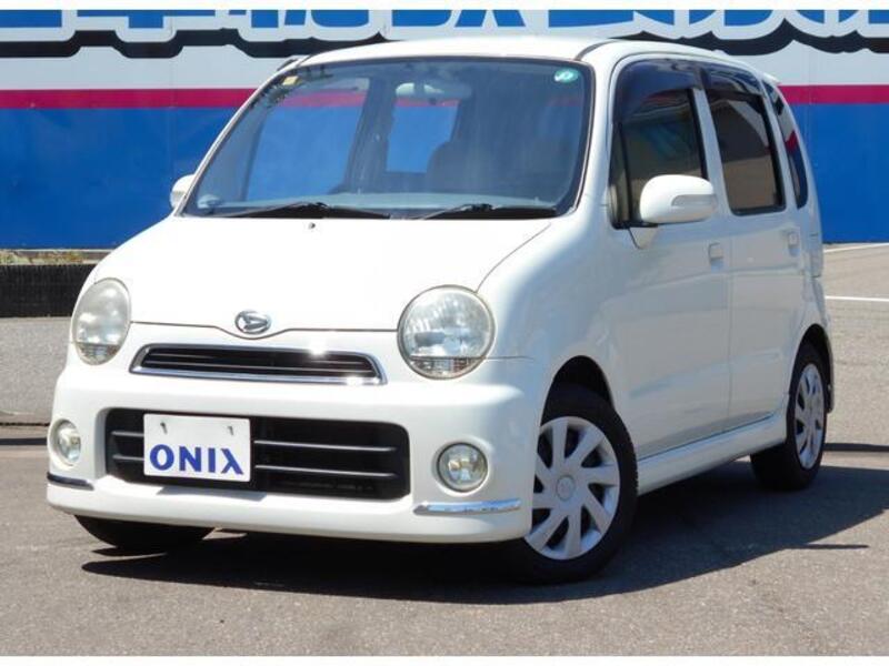 DAIHATSU MOVE LATTE
