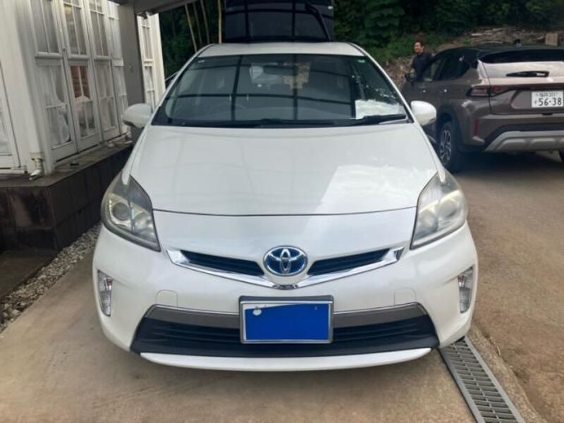 TOYOTA PRIUS PHV