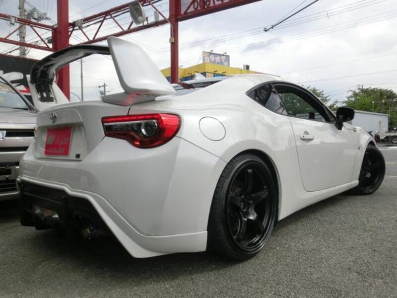 86