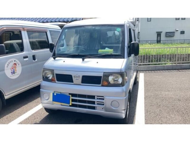 NISSAN CLIPPER VAN