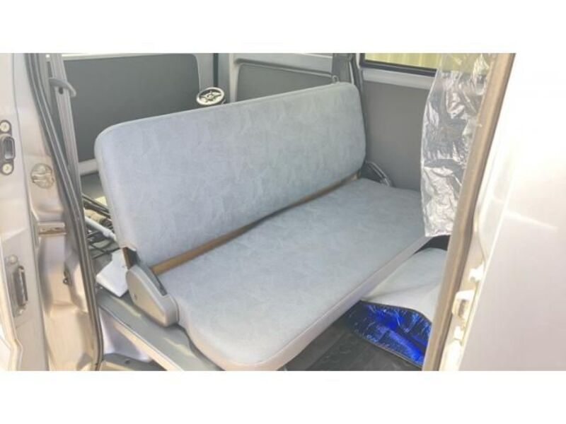 CLIPPER VAN