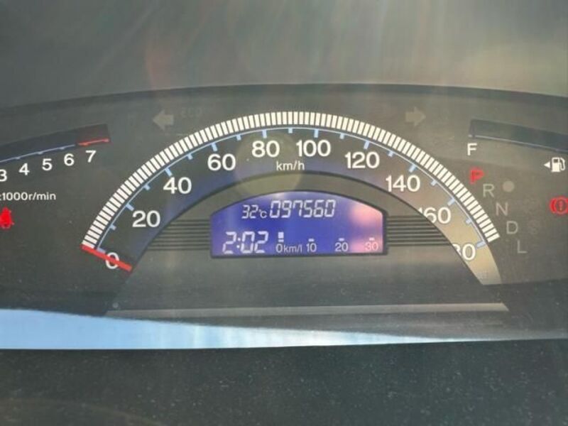 HONDA FREED SPIKE
