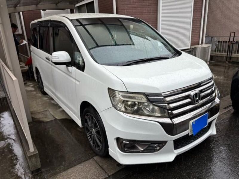 HONDA STEPWAGON SPADA