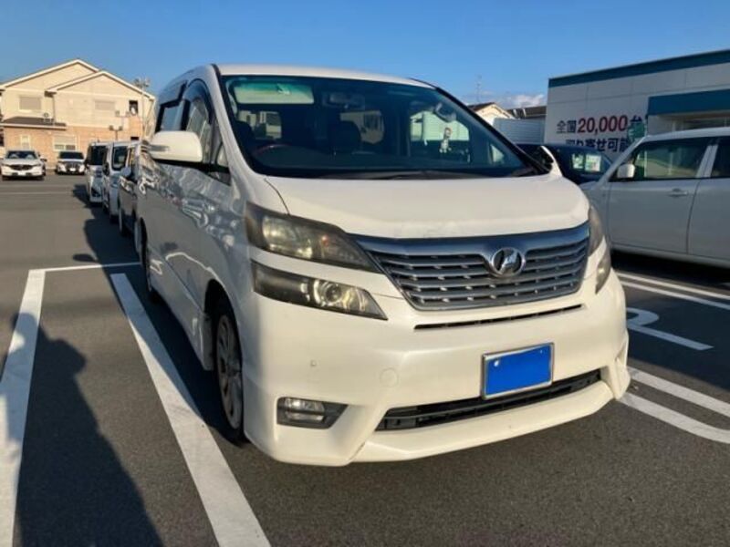 TOYOTA VELLFIRE