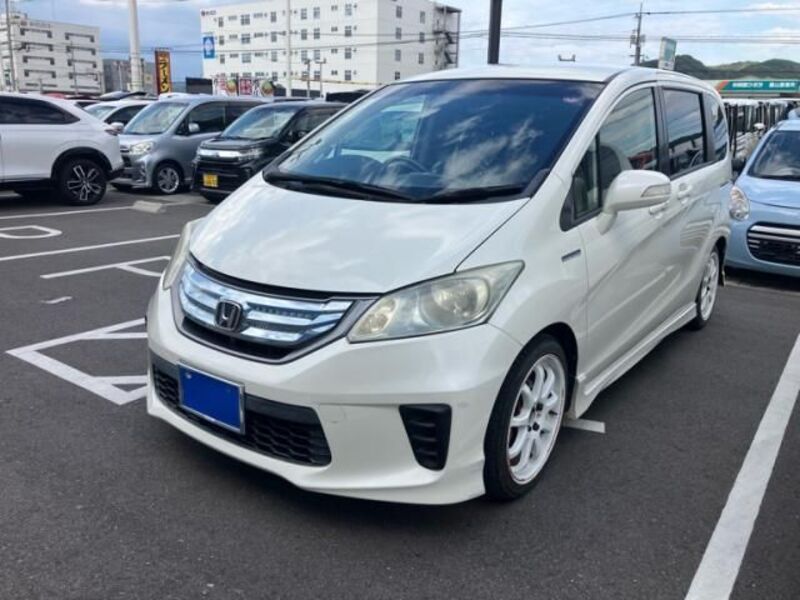HONDA FREED HYBRID