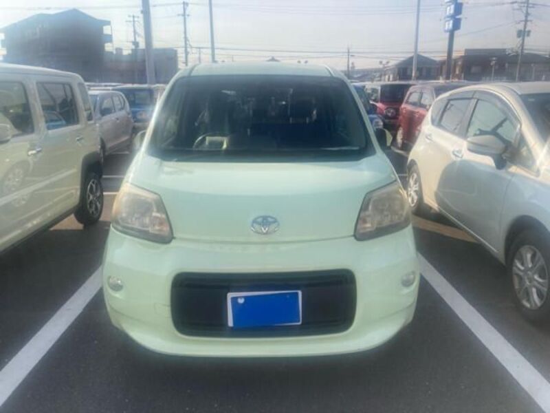 TOYOTA PORTE