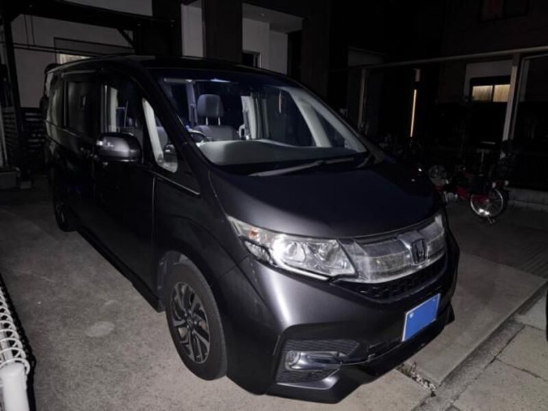 HONDA STEPWAGON SPADA
